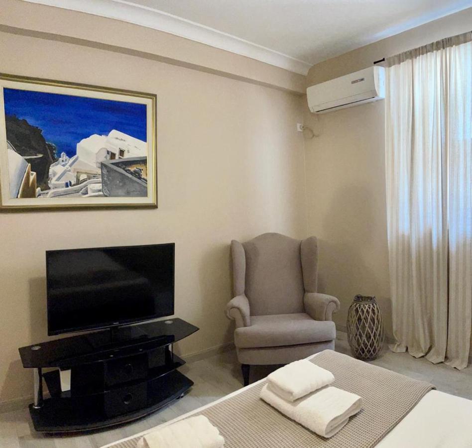 The Acropolis Cave Apartment Athens Exterior photo